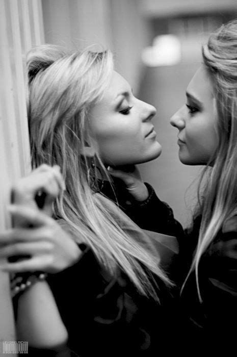 lesbian erotica|lesbians .